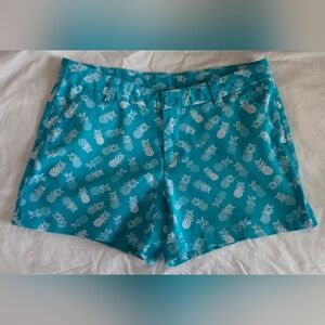 Ladies bcg Shorts Euc Mid Rise 4" Inseam Pineapples